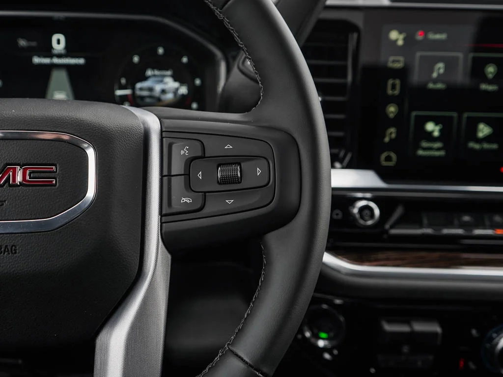 New 2026 Summit White GMC SLE image 20