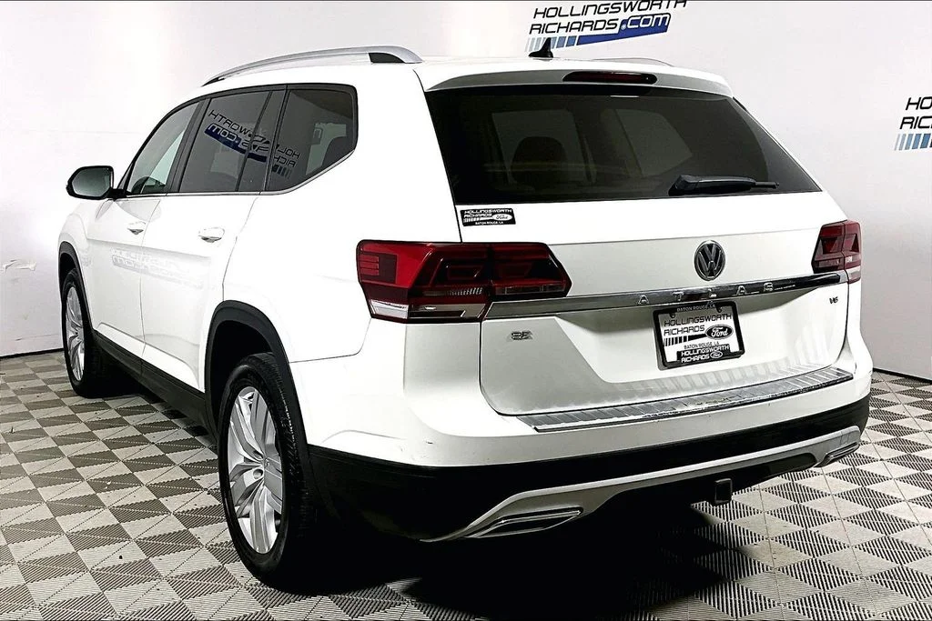 Used 2019 Pure White Volkswagen 3.6L V6 SE image 8