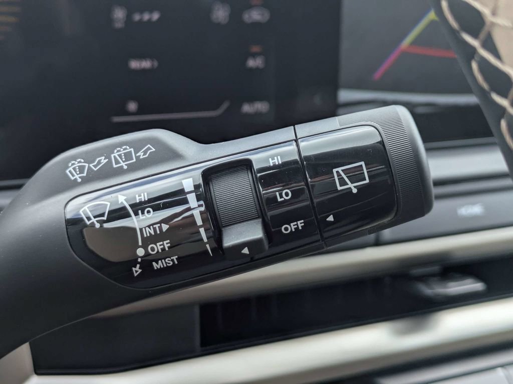 New 2027 Glacial White Kia EX image 29