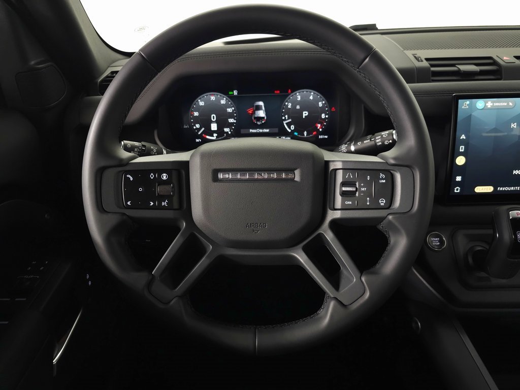 2025 LAND ROVER DEFENDER - Image 20