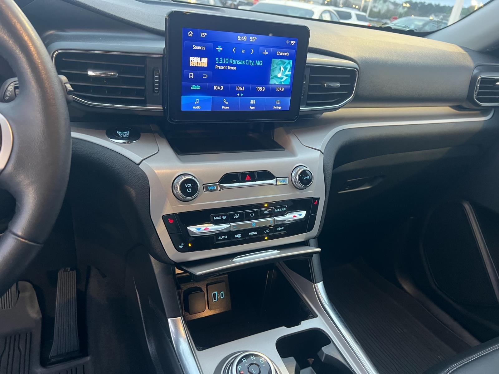Used 2023 Agate Black Ford XLT image 25