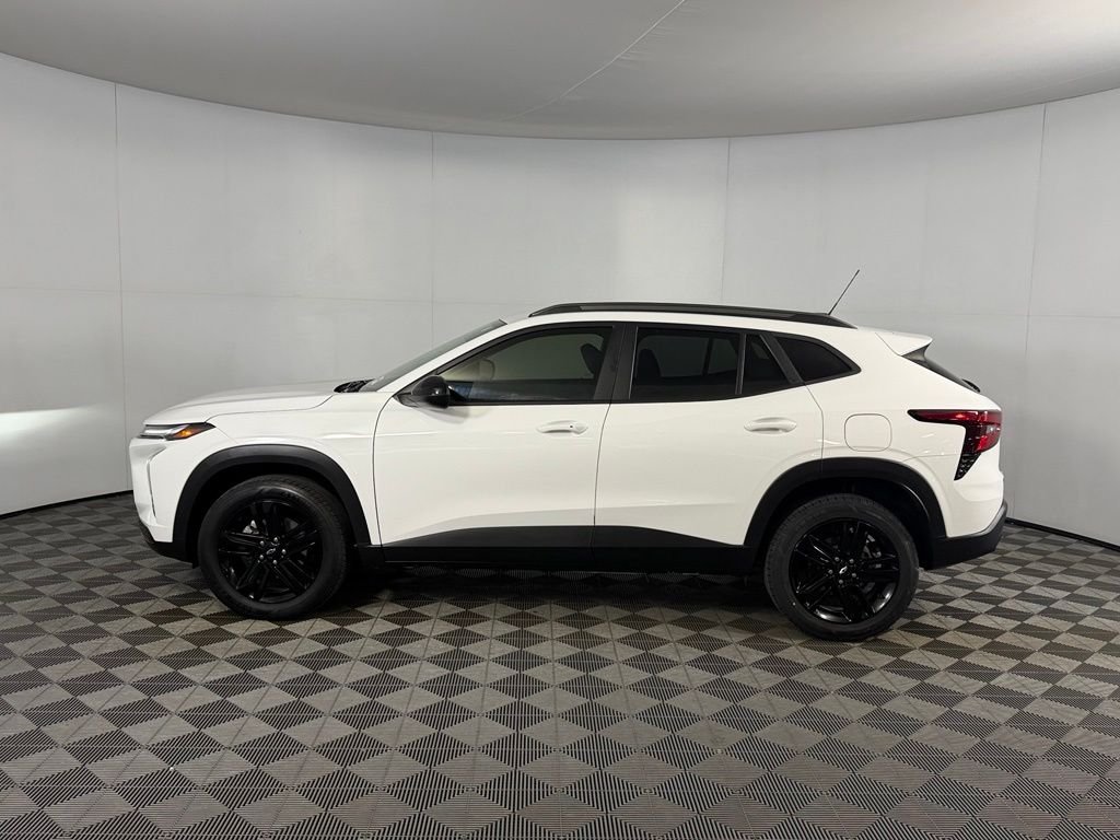 Certified Used 2025 White Chevrolet ACTIV image 11