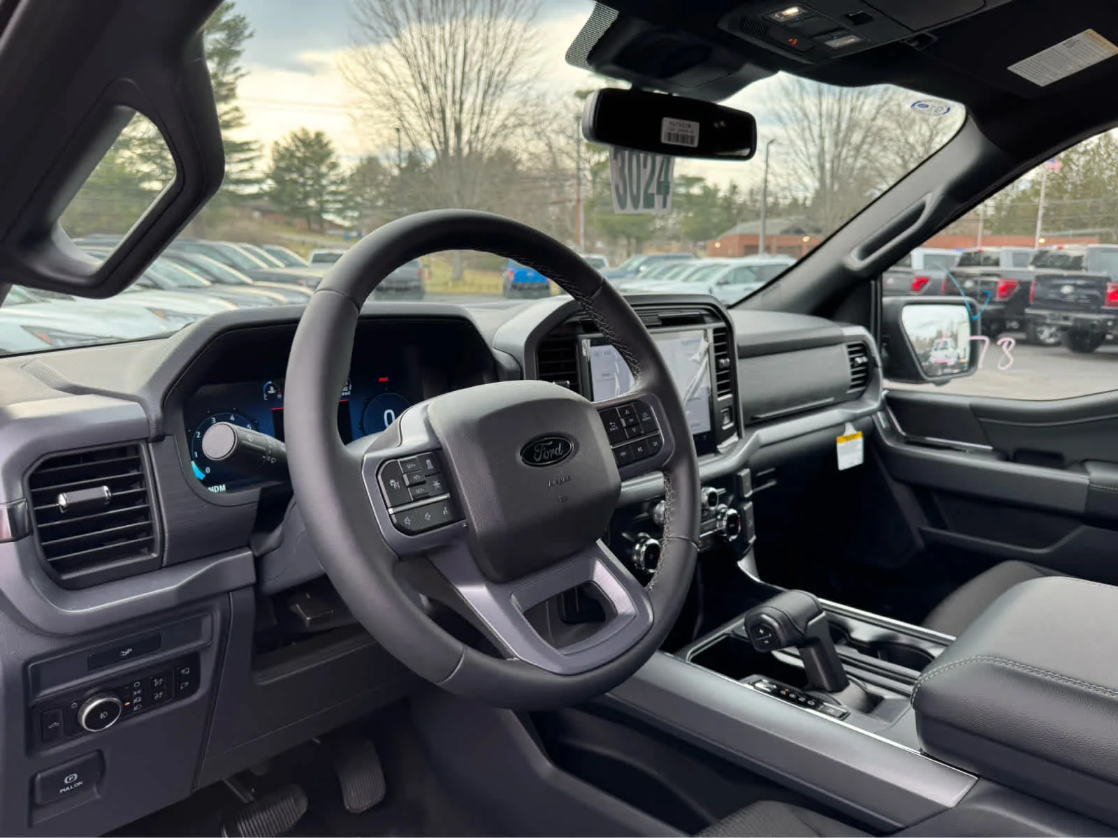 2026 Ford F-150 XLT - Photo 16
