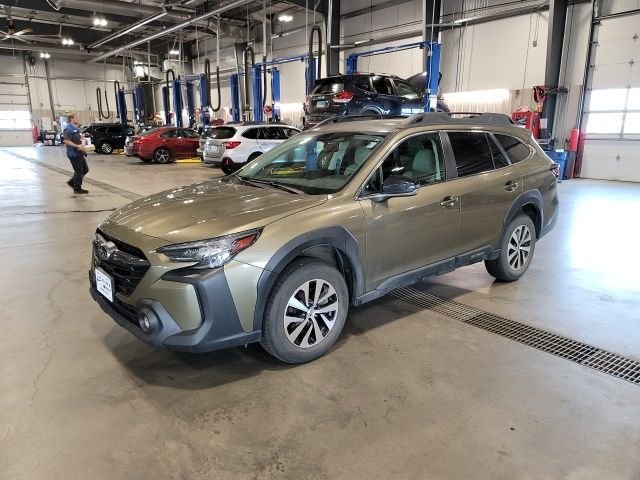 Used 2024 Green Metallic Subaru Premium image 3
