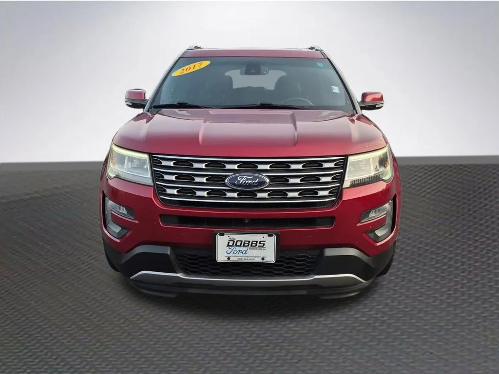 Used 2017 Ruby Red Metallic Ford Limited image 3