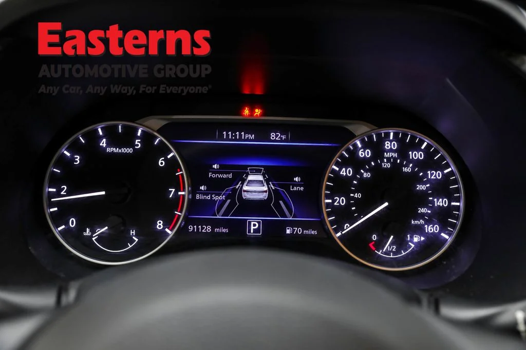 Used 2021 White Nissan SV image 18