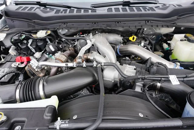 New 2026 Oxford White Ford F-550® XL image 21