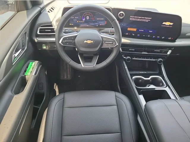 New 2026 Polar White Tricoat Chevrolet LT image 16