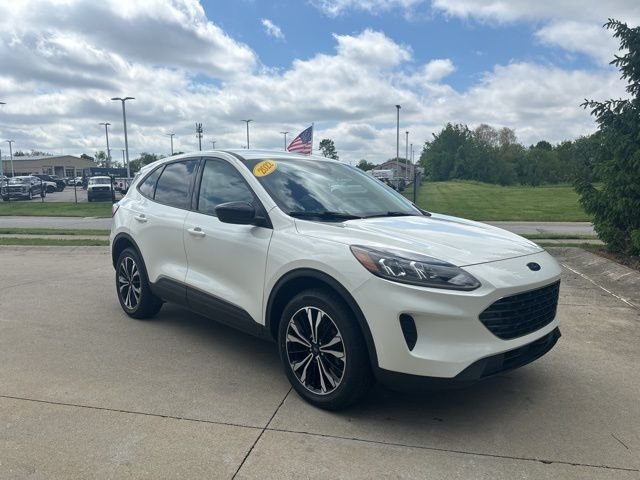 Used 2022 White Ford SE image 33