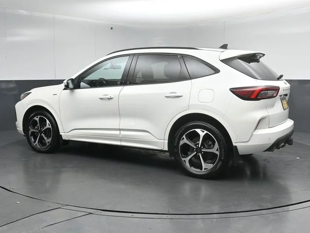 Certified Used 2023 Star White Ford ST-Line Elite image 5