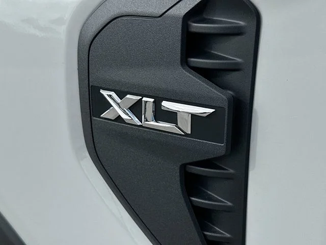New 2026 Avalanche Ford XLT image 18