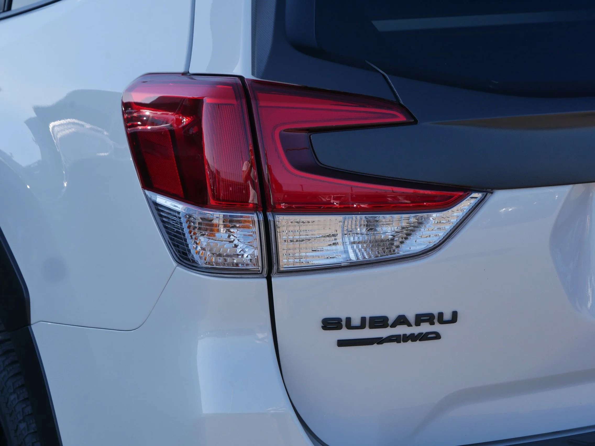 Used 2025 Crystal White Pearl Subaru Wilderness image 17