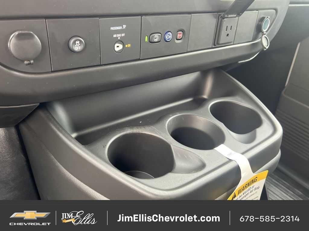 2025 Chevrolet Express Cargo Work Van - Photo 19
