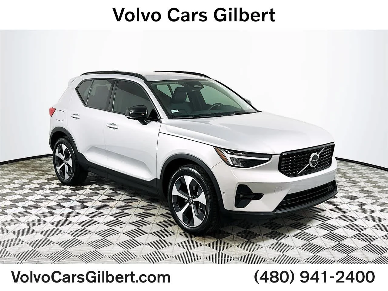 2025 Volvo XC40 B5 Plus Dark AWD's photo