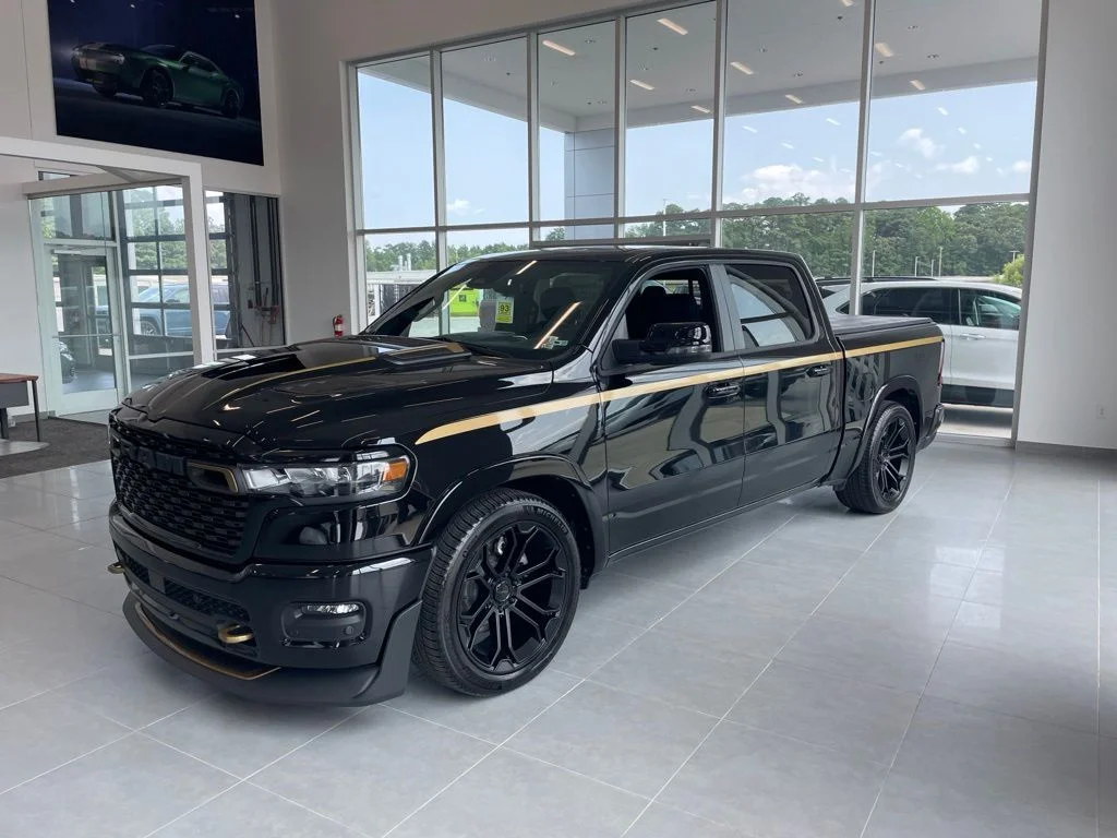 New 2026 Diamond Black Crystal Pearl-Coat Exterior Paint RAM DC 650 image 1