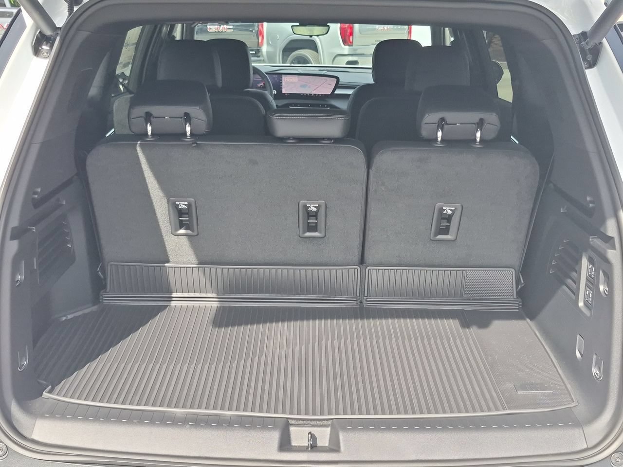 2027 Buick Enclave Preferred - Photo 24