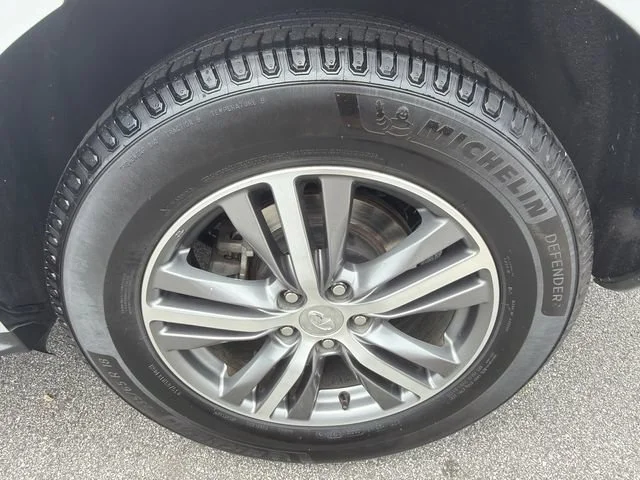 Used 2020 Silver INFINITI PURE AWD image 20