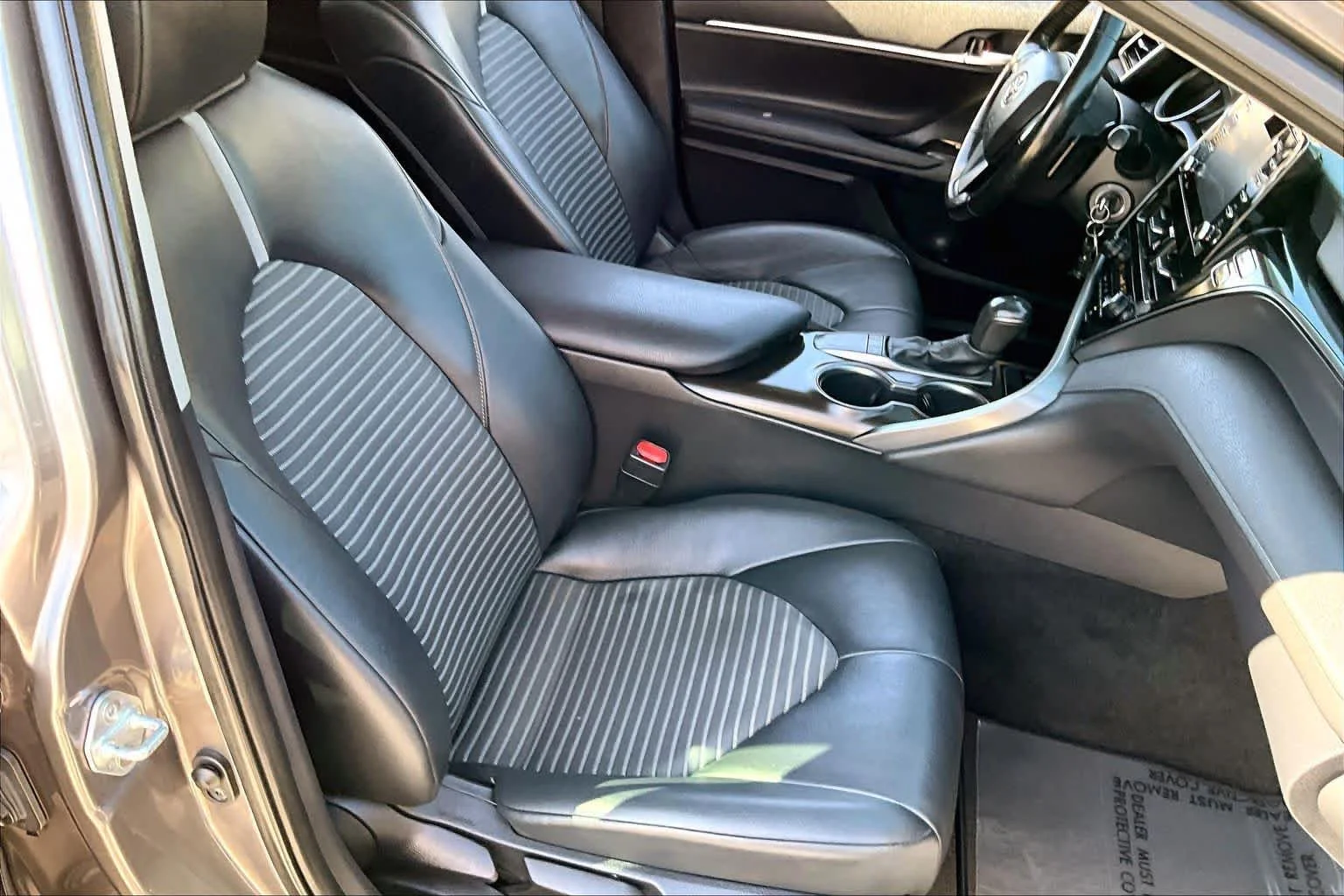 Used 2023 PREDAWN GRAY MICA Toyota SE Nightshade image 9