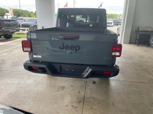 New 2026 Anvil Clearcoat Jeep Sport S image 4