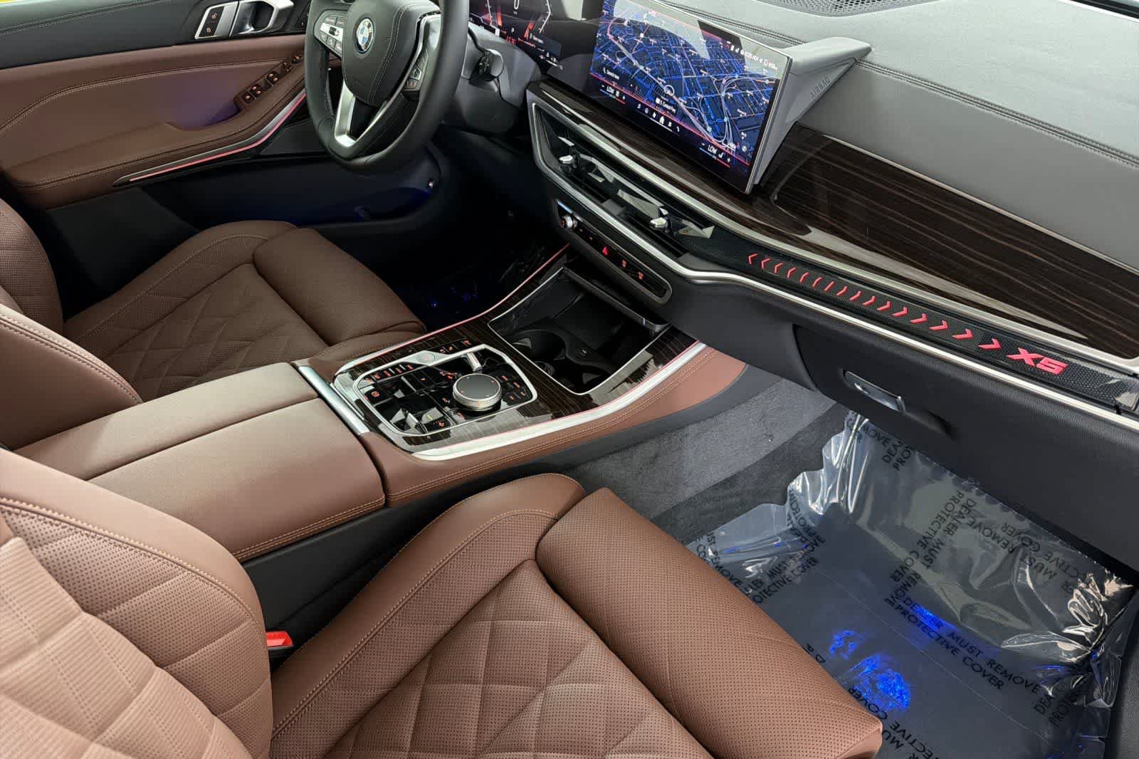 New 2026 Manhattan Green Metallic BMW xDrive50e image 16