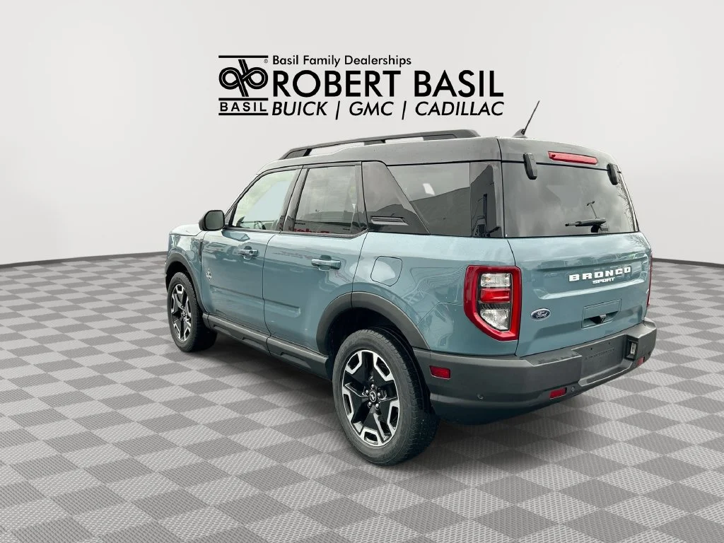 Used 2021  Ford Outer Banks image 6