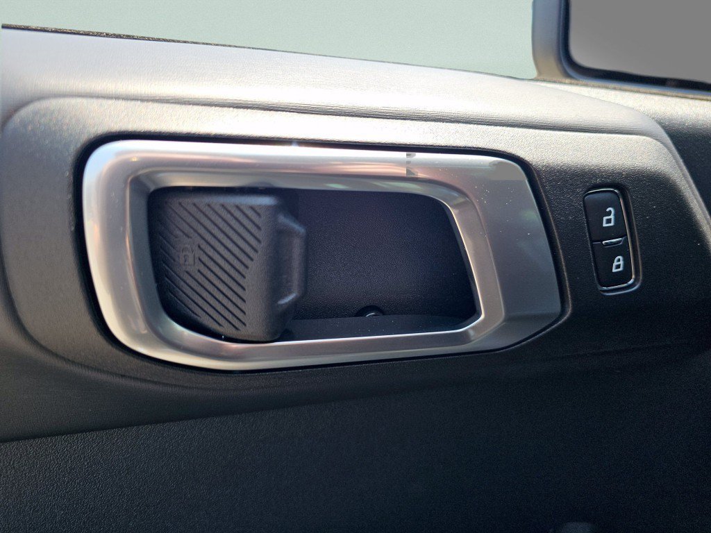 New 2026 Marsh Gray Ford Outer Banks image 30
