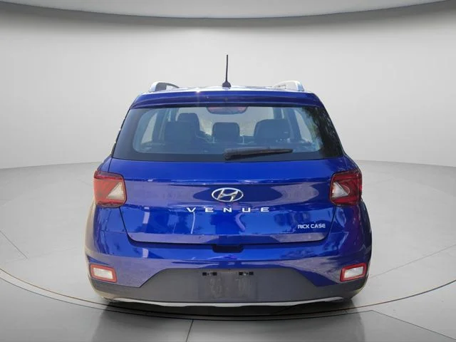 Used 2023 Blue Hyundai Limited image 6