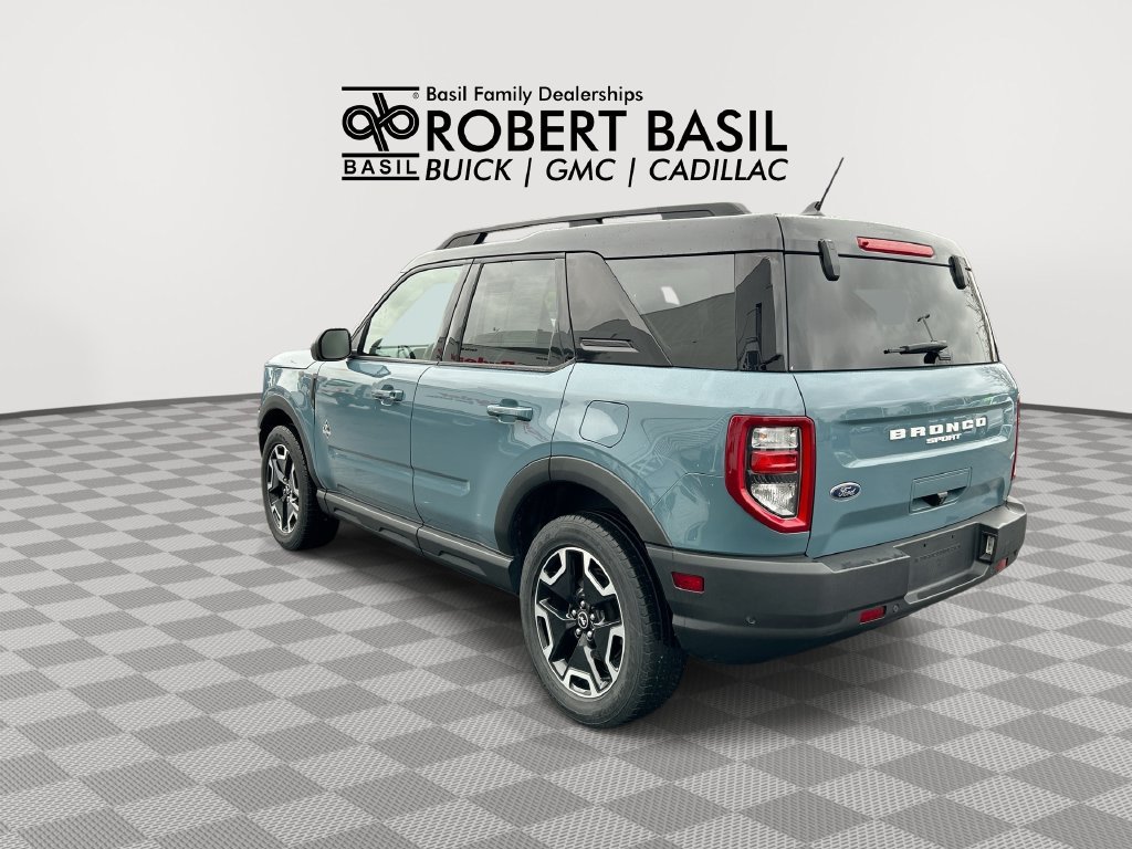 Used 2021  Ford Outer Banks image 6