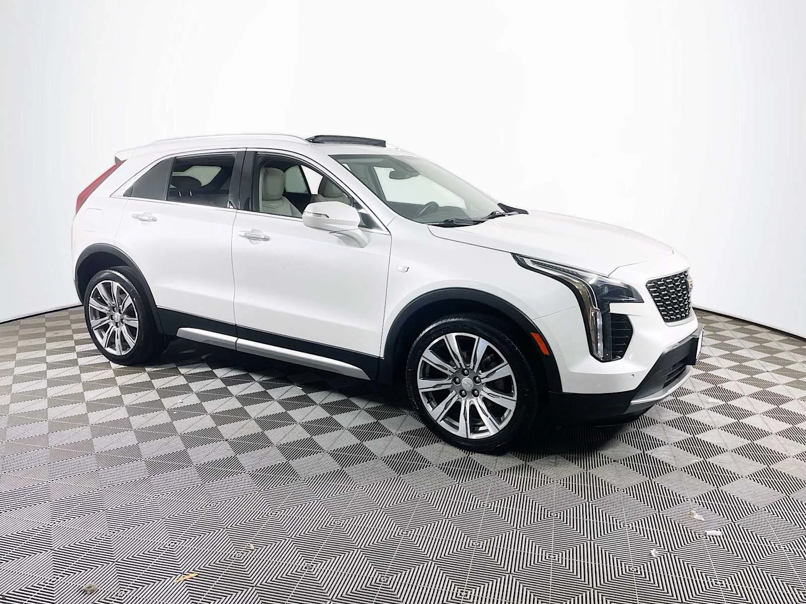 Used 2023 Crystal White Tricoat Cadillac AWD Premium Luxury image 3