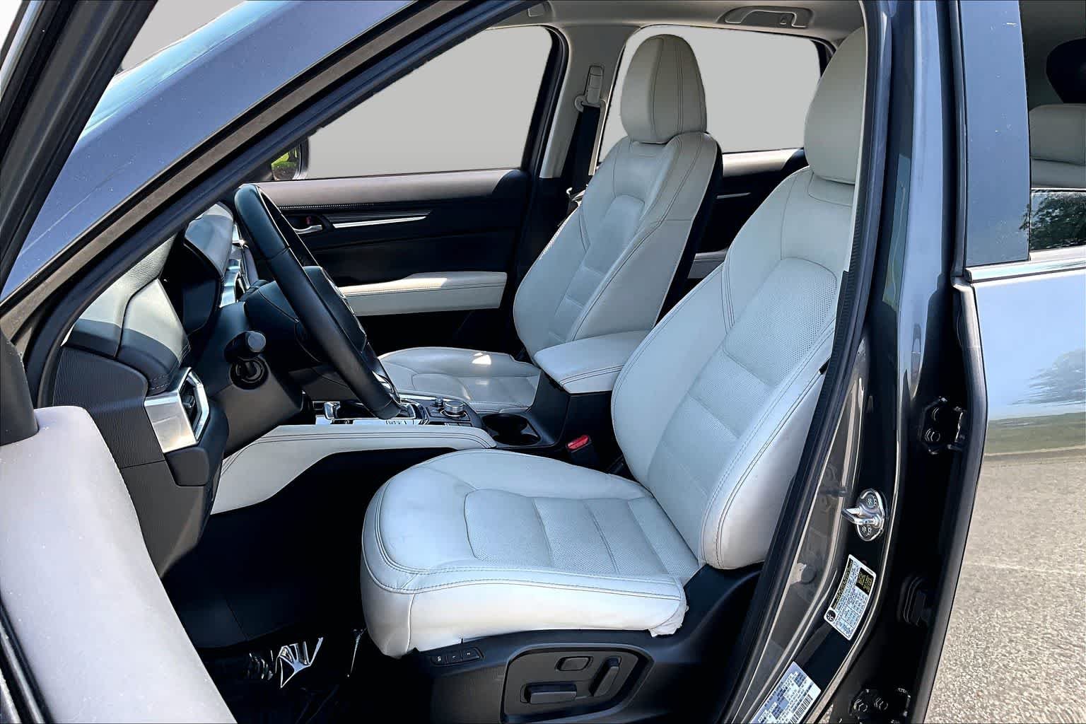 Used 2019 Machine Gray Metallic Mazda Grand Touring image 8