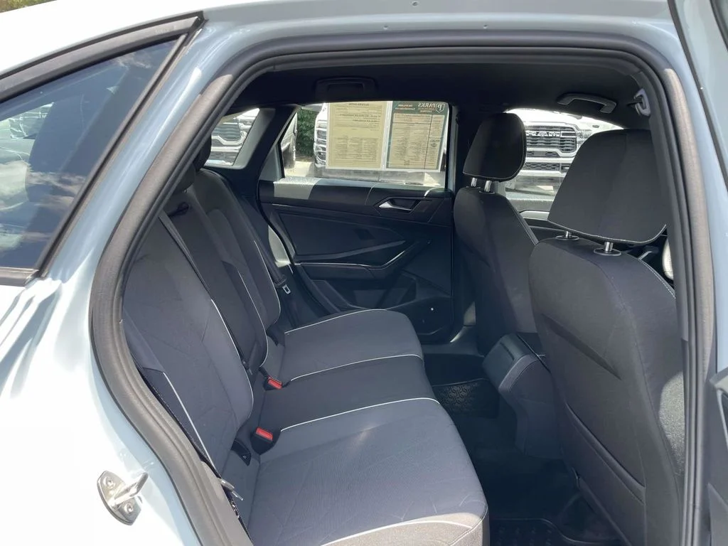 Used 2025 Gray Volkswagen 1.5T Sport image 17