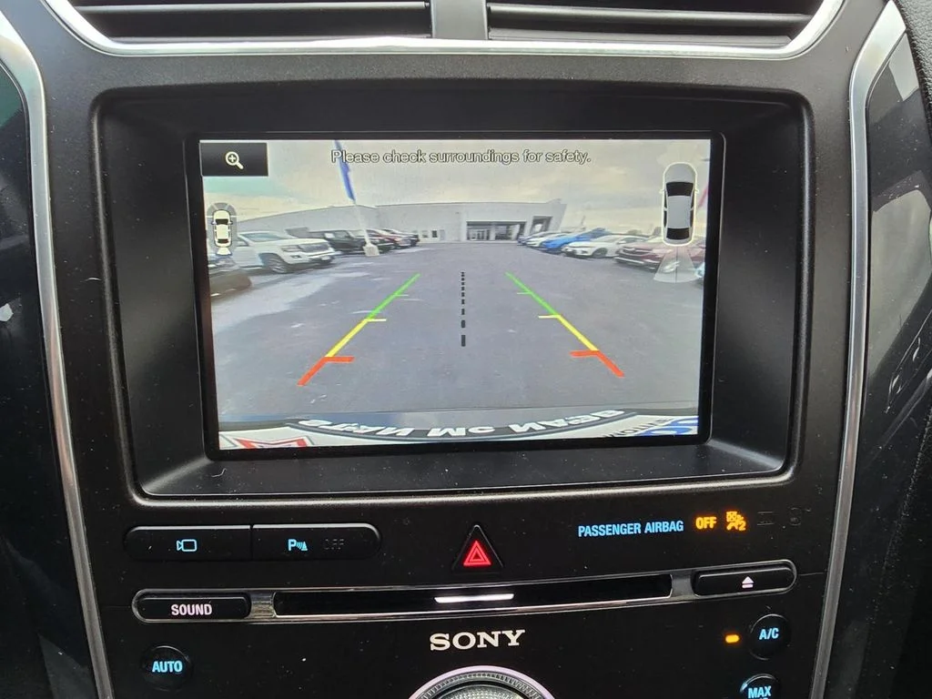 Used 2016 Red Ford Sport image 15