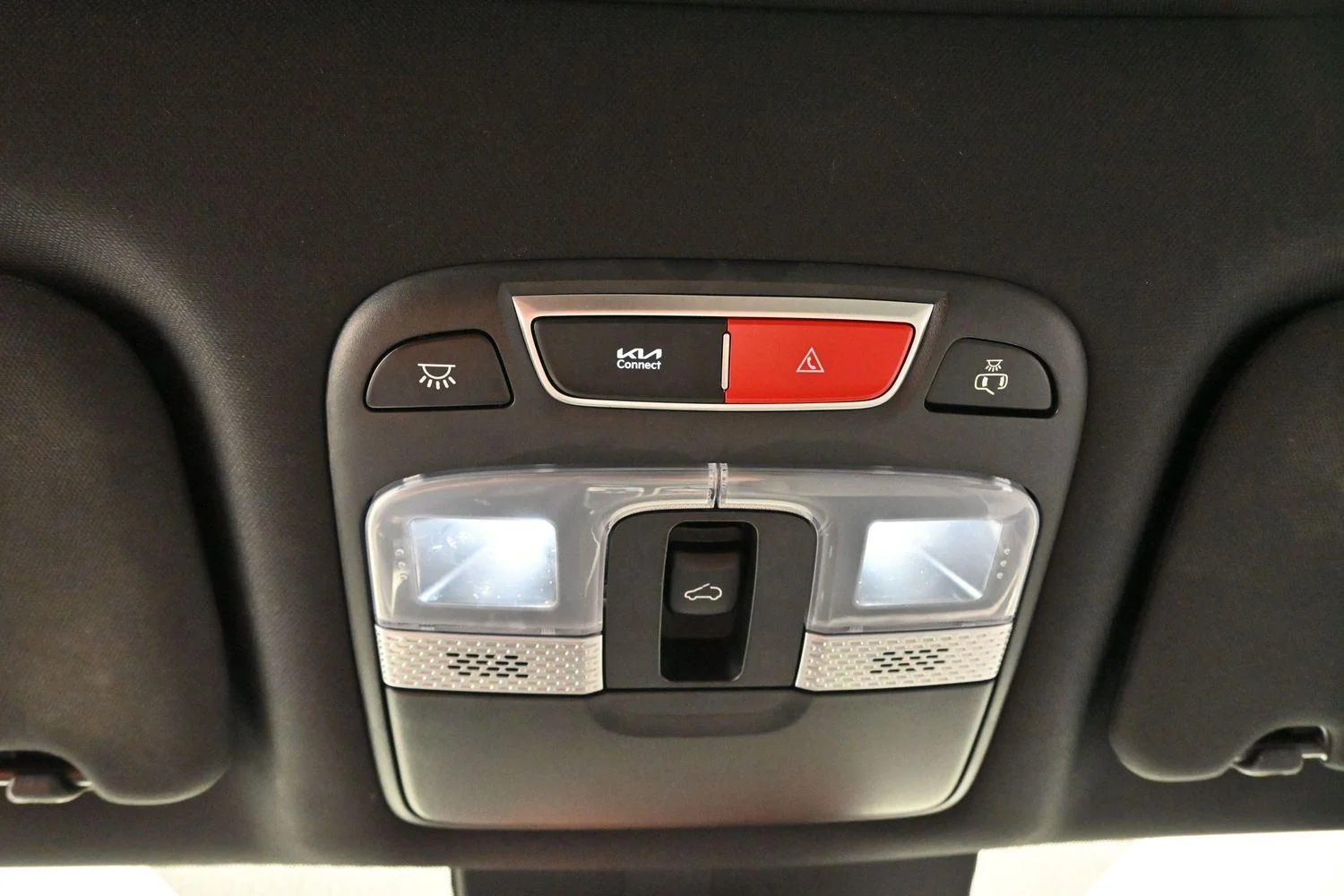 Used 2023 Glacial White Pearl Kia EX X-Line image 33