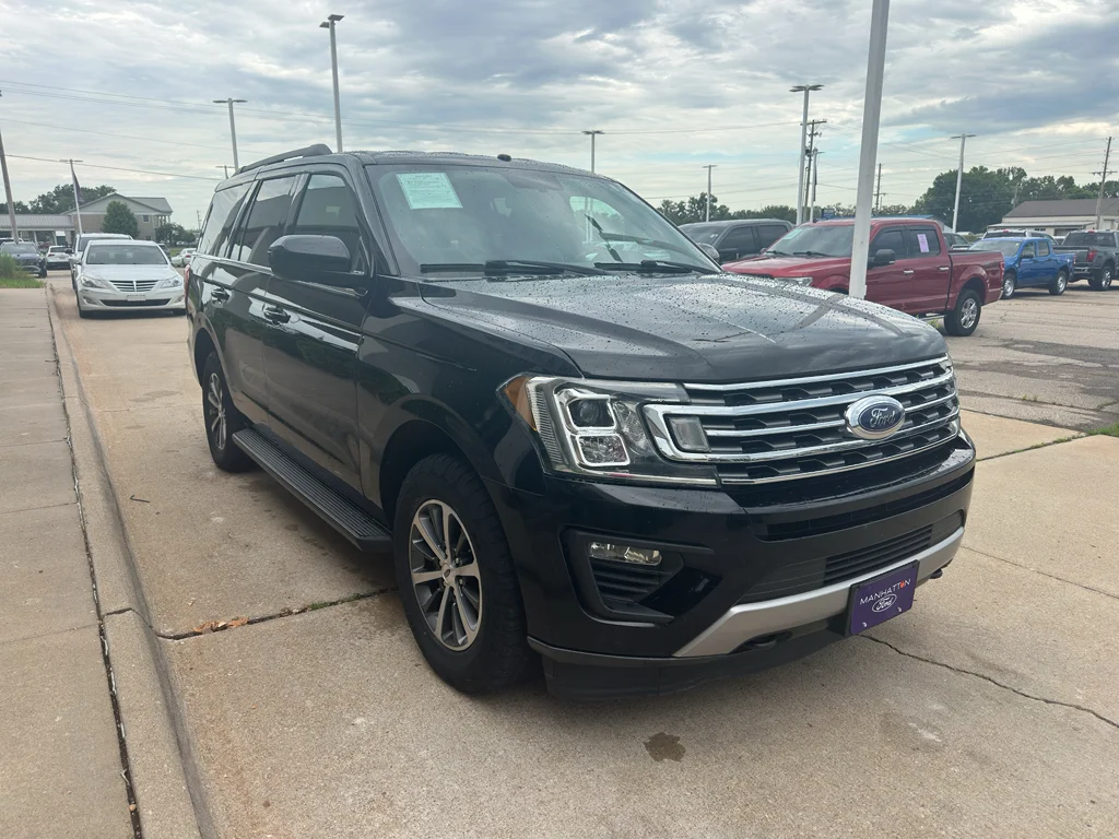Used 2018 Shadow Black Ford XLT image 37