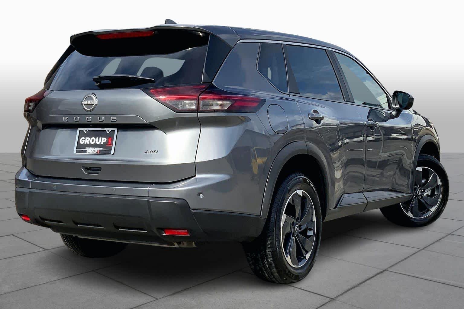 Used 2025 Gun Metallic Nissan SV image 13