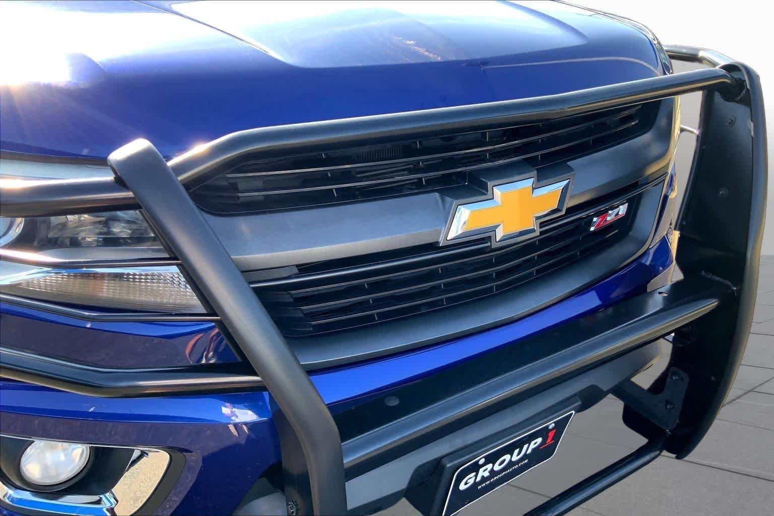 Used 2016 Laser Blue Chevrolet 4WD Z71 image 30
