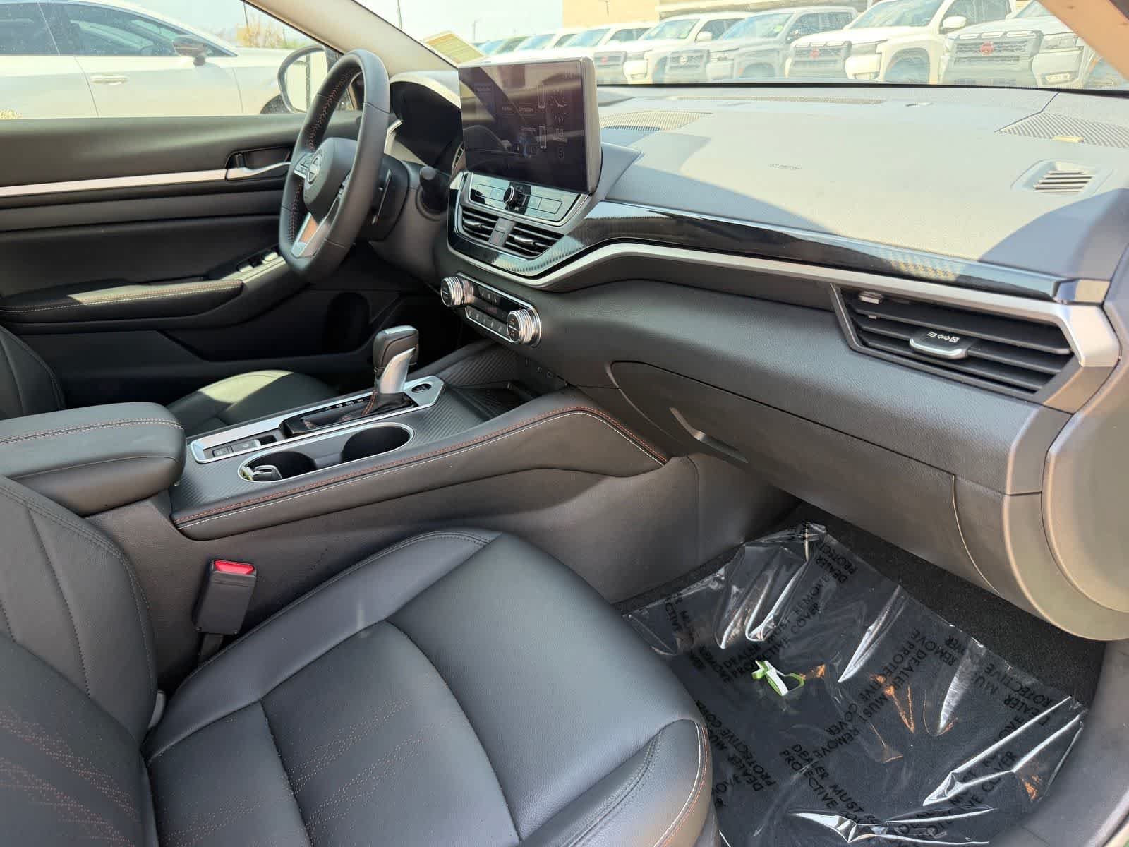 New 2026 Tactical Green Metallic/Super Black Nissan SR image 11