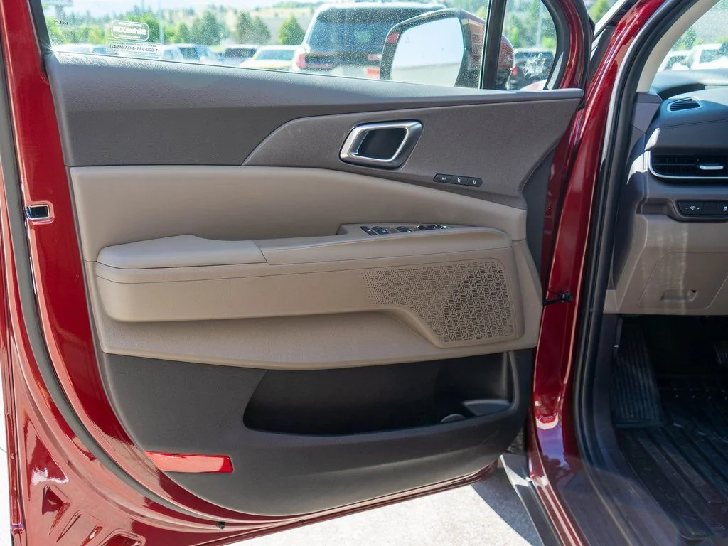 2026 Kia Carnival EX - Photo 17
