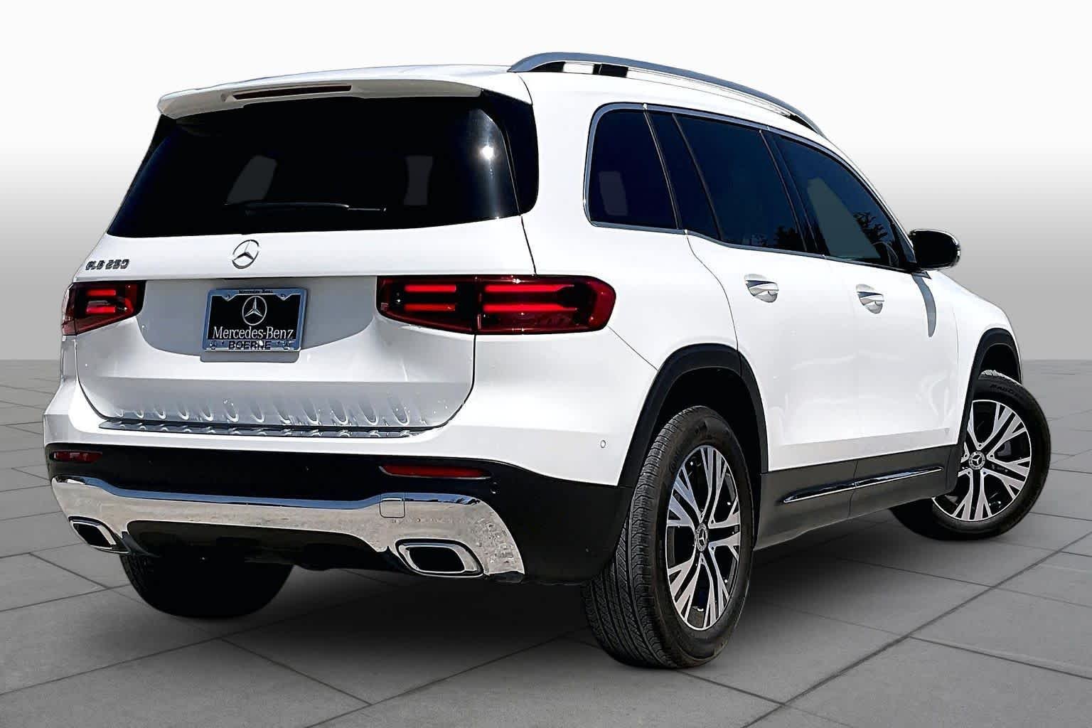Used 2024 Polar White Mercedes-Benz GLB 250 image 13