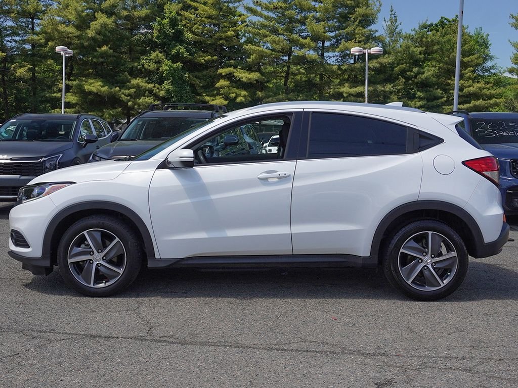 Used 2021 White Honda EX image 17