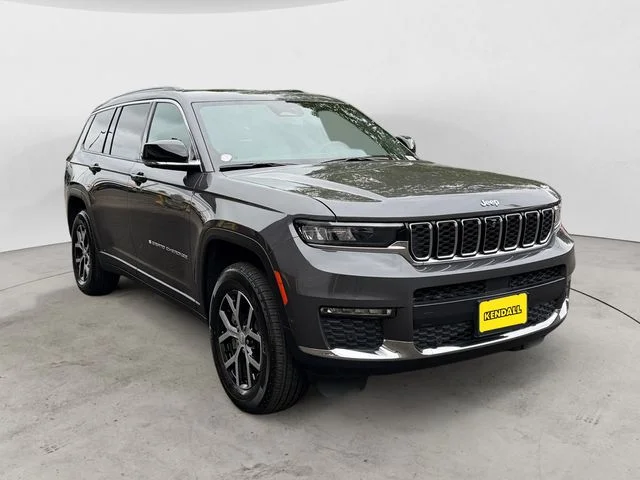 Used 2024 Gray Jeep Limited image 7