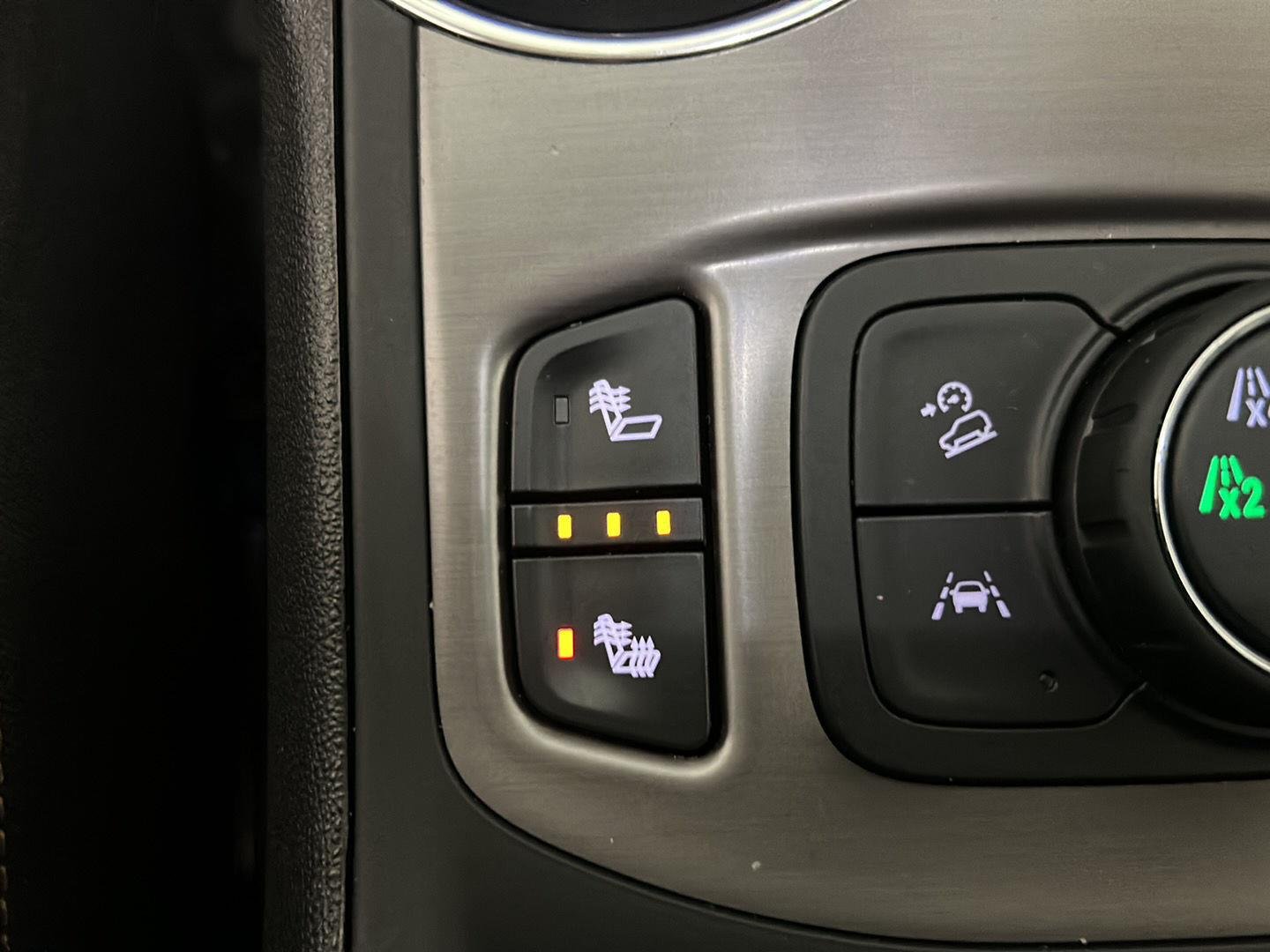 Used 2024 Sterling Metallic GMC AT4 image 23