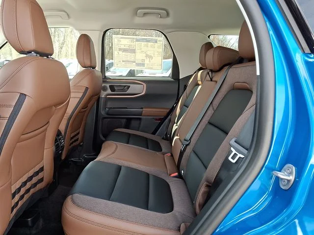 New 2025 Velocity Blue Metallic Ford Outer Banks® image 5
