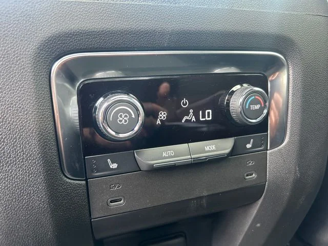 Used 2025 Gray Chevrolet Premier image 23