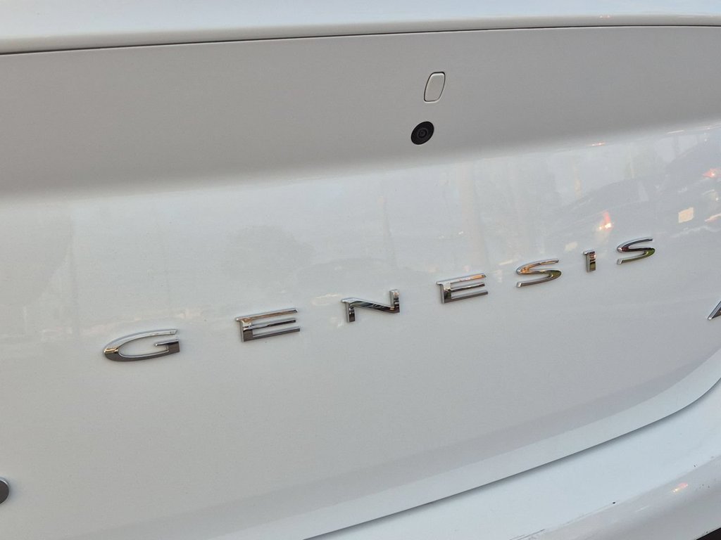 Used 2024 Uyuni White Genesis 2.5T image 31