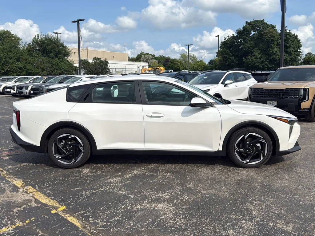 New 2026 White Kia EX image 6