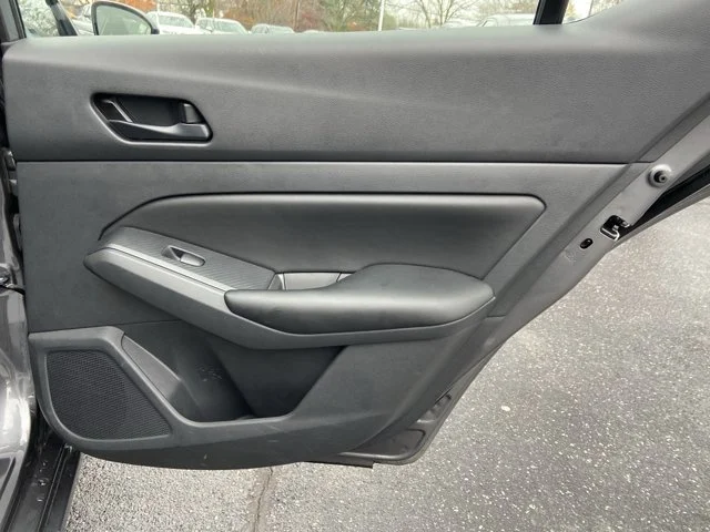 2025 Nissan Altima S - Photo 29