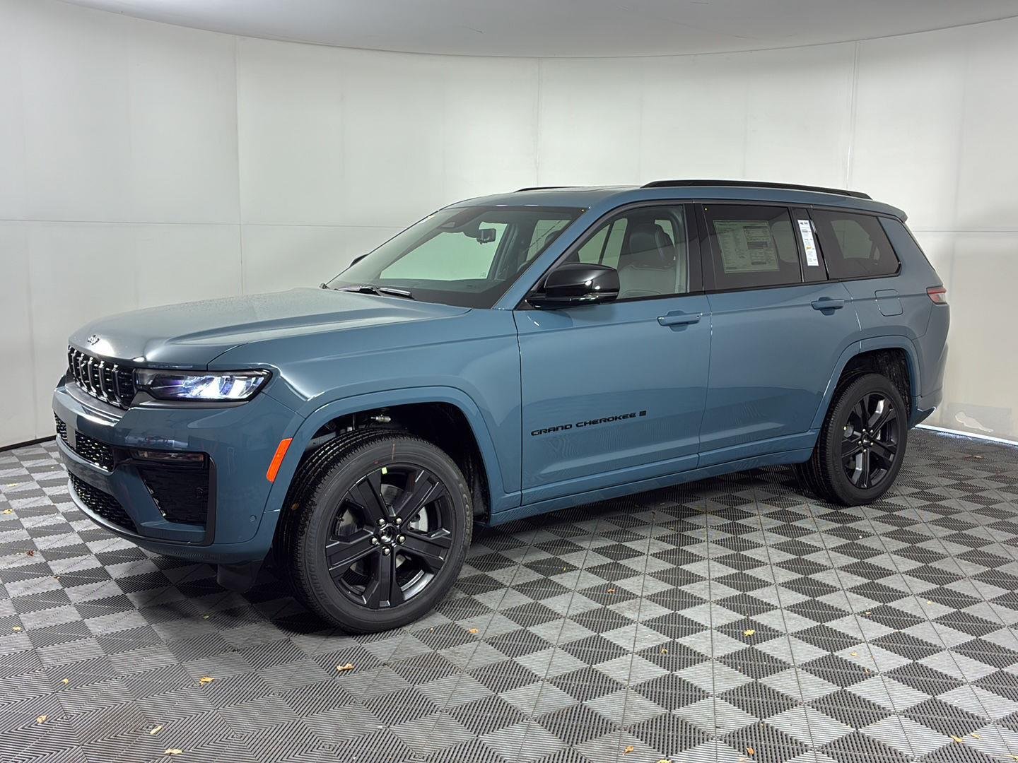 2027 Jeep Grand Cherokee L