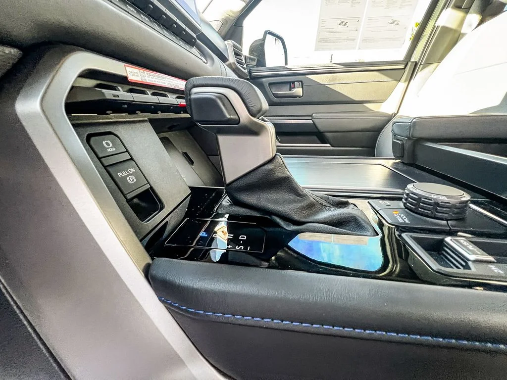 2026 Toyota Sequoia Platinum - Photo 18