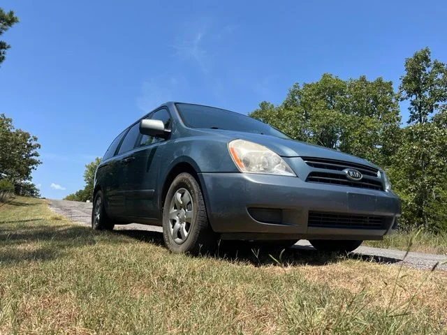 Used 2009 Kia Sedona LX with VIN KNDMB233296272346 for sale in McAlester, OK